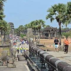 Angkor Wat - crowds