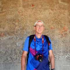Angkor Wat Tom and bas relief