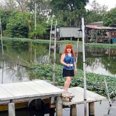 Aranta side canal - morning coffee - Bangkok
