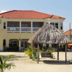 VRBO home on Placencia