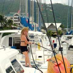 Tortola, tie it up!