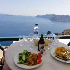 Brunch in Oia
