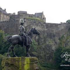 Edinburgh Castle and Royal Scots Grays Memorial