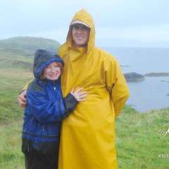 Staffa Island - Tom's not pregnant, he's keeping his backpack dry