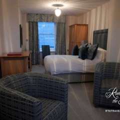 Cardigan Castle room Yr Afon