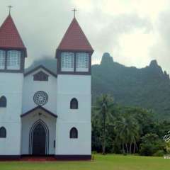 Haapiti - Catholic Eglise de la Sainte Famille, fashioned from coral and lime, late 19th century