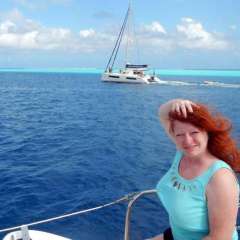 Raiatea - shades of blue (and red)